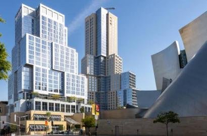 Villa on Grand Avenue